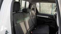 
2025 Toyota Hilux SGLX 2.4L MT Diesel (White-Black) full									