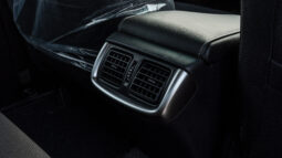 
2025 Toyota Hilux SGLX 2.4L MT Diesel (White-Black) full									