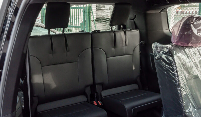 
								2026 Toyota Land Cruiser GXR 3.3L AT Diesel (Black-Black) full									