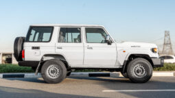 Toyota Land Cruiser LC76 4.0L AT Petrol (White-Brown) Basic