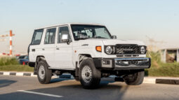 Toyota Land Cruiser LC76 4.0L AT Petrol (White-Brown) Basic
