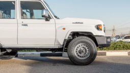 
										Toyota Land Cruiser LC76 4.0L MT Petrol (White-Brown) Basic full									