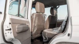 
										Toyota Land Cruiser LC76 4.0L MT Petrol (White-Brown) Basic full									