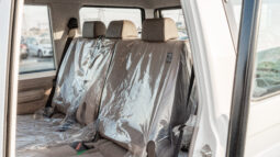 
										Toyota Land Cruiser LC76 4.0L MT Petrol (White-Brown) Basic full									