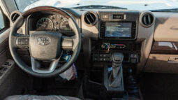 
										Toyota Land Cruiser LC76 4.0L AT Petrol (White-Brown) Basic full									