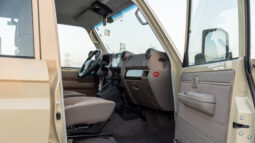 
										Toyota Land Cruiser LC76 4.0L AT Petrol (Beige-Brown) Basic full									