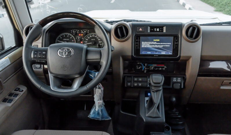 
								Toyota Land Cruiser LC76 4.0L AT Petrol (Beige-Brown) Basic full									