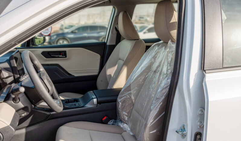 
								2026 Toyota Rav4 XLE 4×4 2.0L AT Petrol AWD (White-Beige) full									