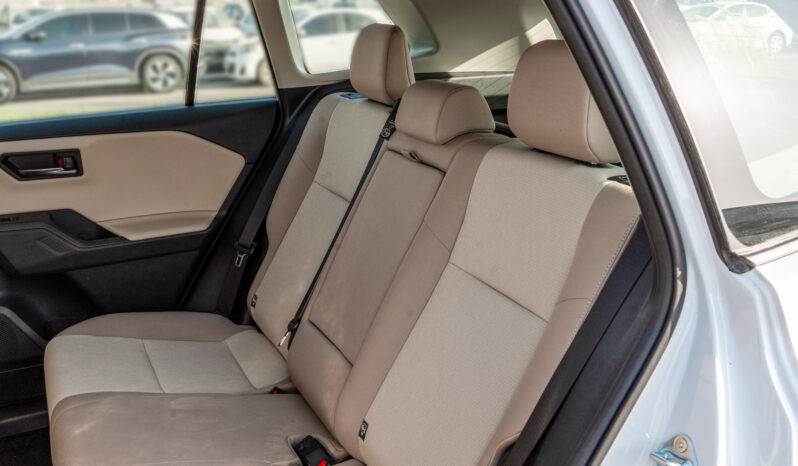 
								2026 Toyota Rav4 XLE 4×4 2.0L AT Petrol AWD (White-Beige) full									