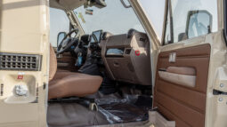 
										2026 Toyota Land Cruiser LC79 4.0L AT Petrol Full Option (Beige) full									