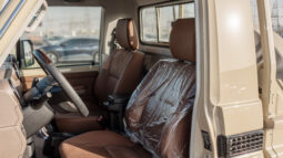 
										2026 Toyota Land Cruiser LC79 4.0L AT Petrol Full Option (Beige) full									