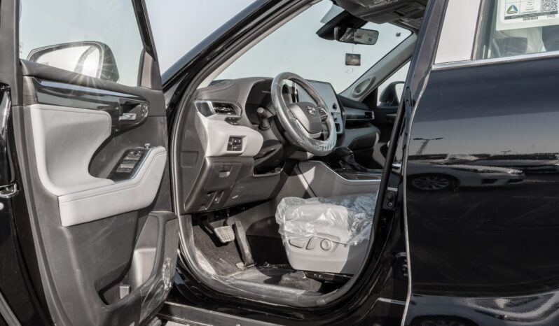 
								2026 Toyota Highlander Limited 2.5L AT Hybrid (Black-Grey) full									