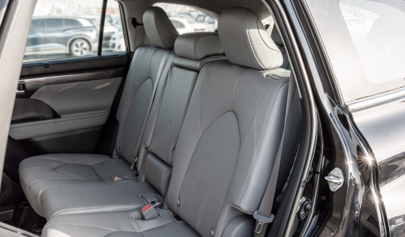 
								2026 Toyota Highlander Limited 2.5L AT Hybrid (Black-Grey) full									