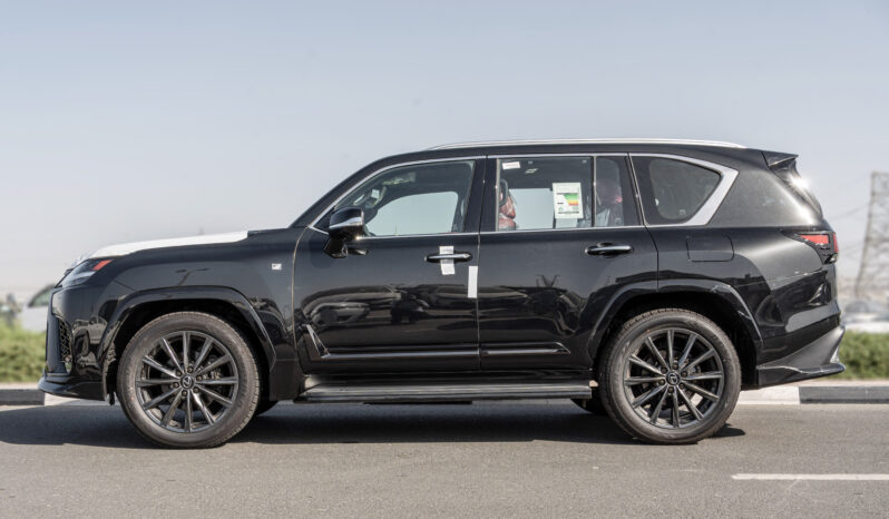 
								2026 Lexus LX600 F-Sport 3.5L AT Petrol (Black-Red) full									