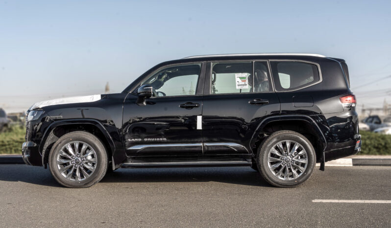 
								2026 Toyota Land Cruiser GXR 3.5L AT Petrol (Black-Black) full									