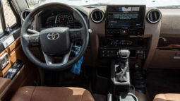 
										2026 Toyota Land Cruiser LC79 4.0L AT Petrol Full Option (Grey) full									