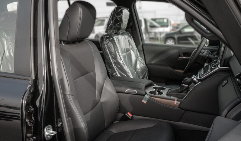 
								2026 Toyota Land Cruiser GXR 4.0L AT Petrol With Radar (Black) full									