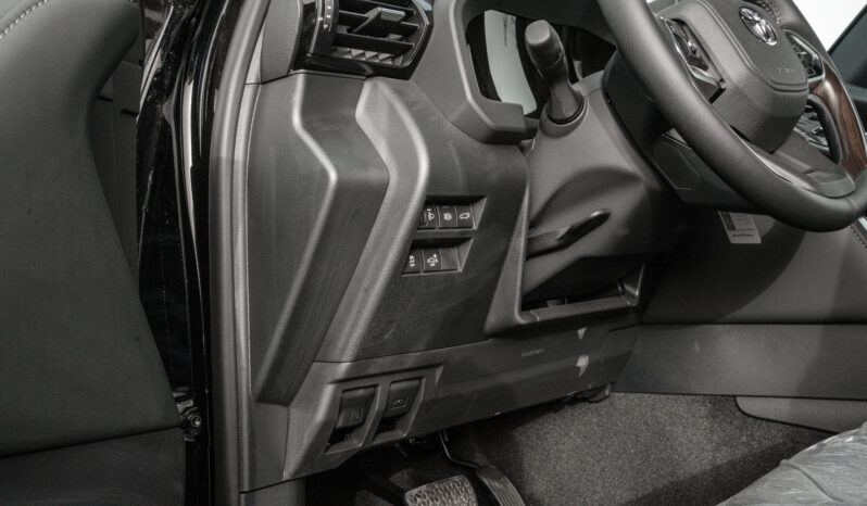 
								2026 Toyota Land Cruiser GXR 4.0L AT Petrol With Radar (Black) full									