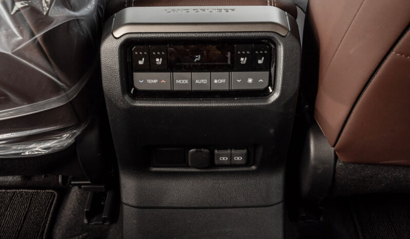 
								2026 Toyota Prado Adventure 2.4L AT Petrol with HUD (Bronze) full									