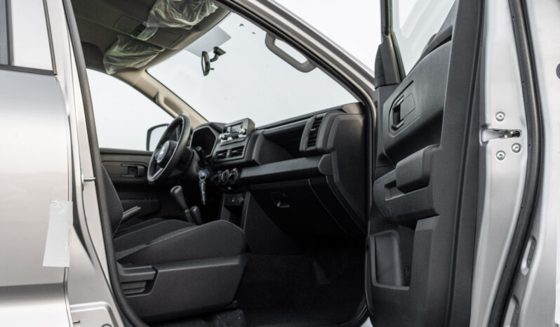 
								2026 Mitsubishi L200 GLX 2.4L MT Petrol (Silver-Black) full									