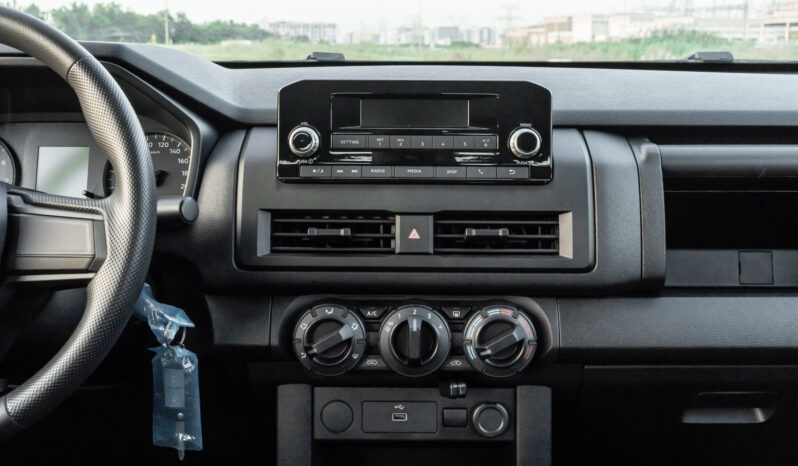 
								2026 Mitsubishi L200 GLX 2.4L MT Petrol (Silver-Black) full									
