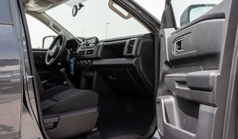 
								2026 Mitsubishi L200 GLX 2.4L MT Petrol (Gray-Black) full									