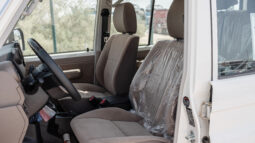 
										2026 Toyota Land Cruiser LC76 4.0L AT Petrol (Mid Option) White full									