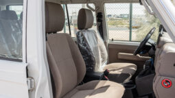 
										2026 Toyota Land Cruiser LC76 4.0L AT Petrol (Mid Option) White full									