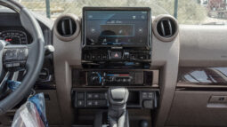 
										2026 Toyota Land Cruiser LC76 4.0L AT Petrol (Mid Option) Beige full									