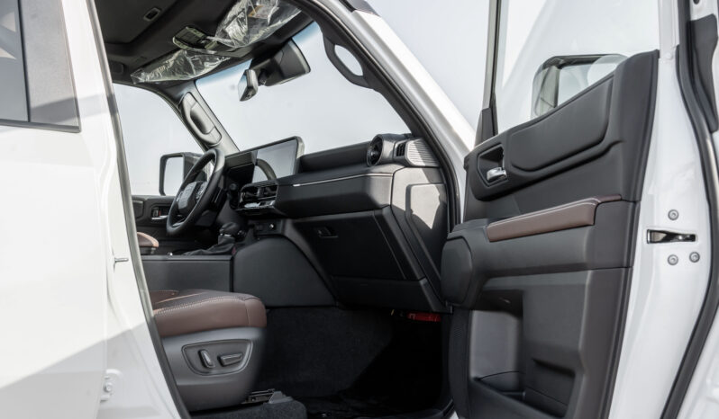 
								2026 Toyota Prado Adventure 2.4L AT Petrol with HUD (White) full									