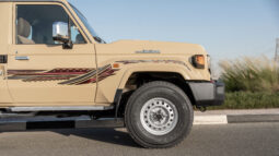 
										2026 Toyota Land Cruiser LC79 2.8L AT Diesel (Beige-Brown) Mid full									