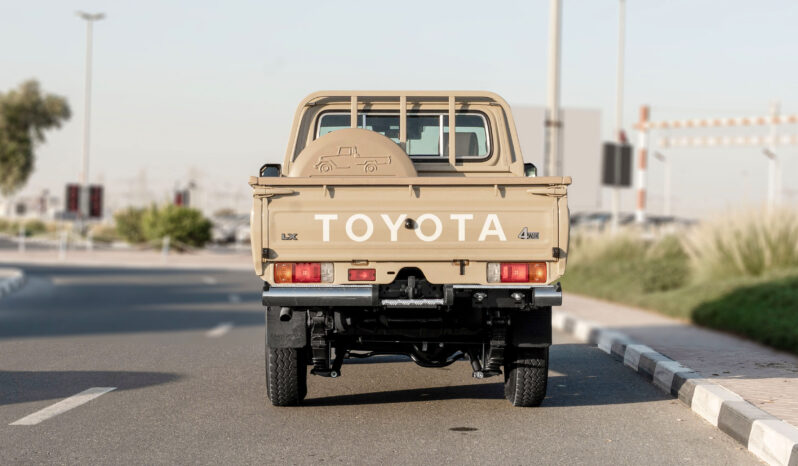 
								2026 Toyota Land Cruiser LC79 2.8L AT Diesel (Beige-Brown) Mid full									