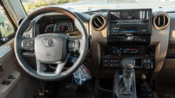 
										2026 Toyota Land Cruiser LC79 2.8L AT Diesel (Beige-Brown) Mid full									