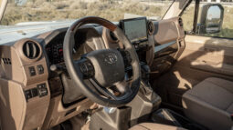 
										2026 Toyota Land Cruiser LC79 2.8L AT Diesel (Beige-Brown) Mid full									