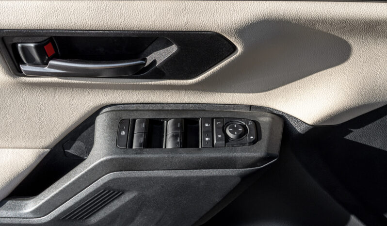 
								2026 Toyota Rav4 XLE 2.5L AT Hybrid (Black-Beige) full									
