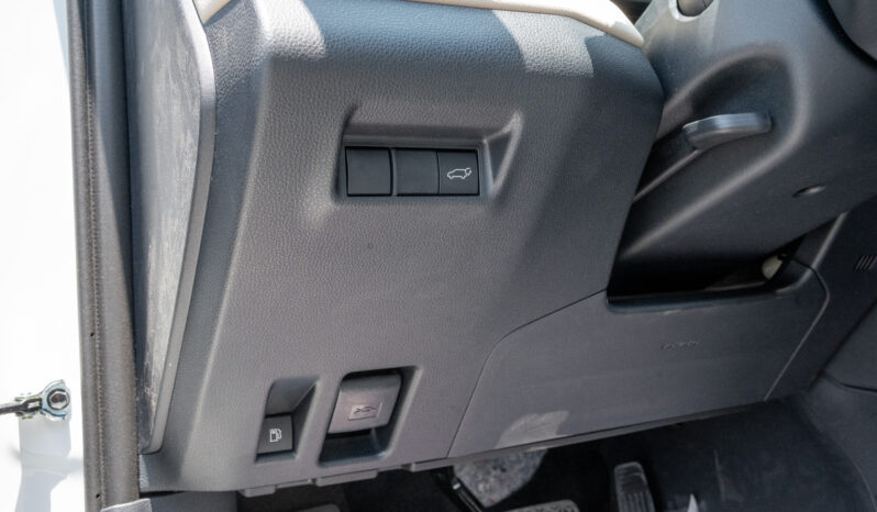
								2026 Toyota Rav4 XLE 2.5L AT Hybrid (White-Beige) full									