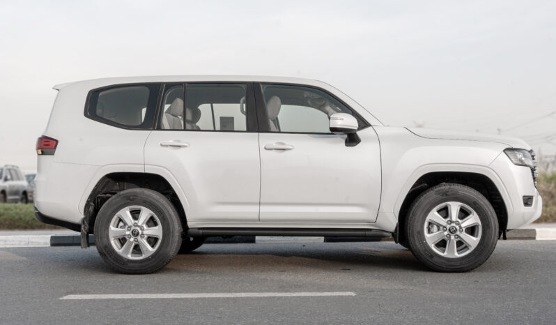 
								2026 Toyota Land Cruiser GXR 3.3L AT Diesel (White-Beige) Basic full									