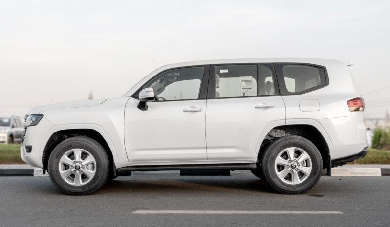 
								2026 Toyota Land Cruiser GXR 3.3L AT Diesel (White-Beige) Basic full									