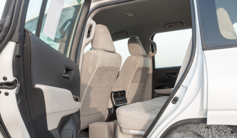 
								2026 Toyota Land Cruiser GXR 3.3L AT Diesel (White-Beige) Basic full									