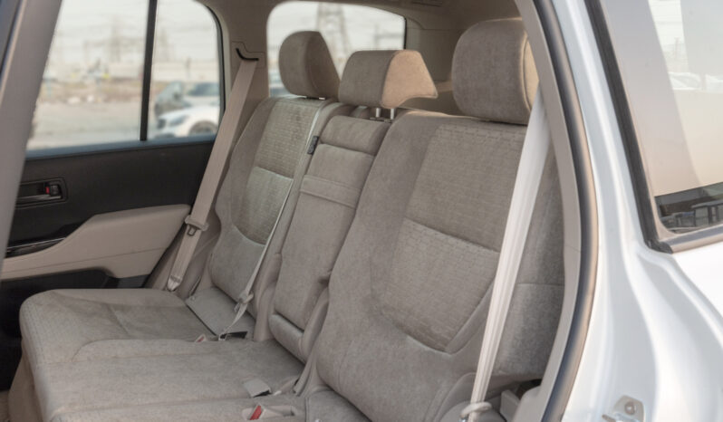 
								2026 Toyota Land Cruiser GXR 3.3L AT Diesel (White-Beige) Basic full									