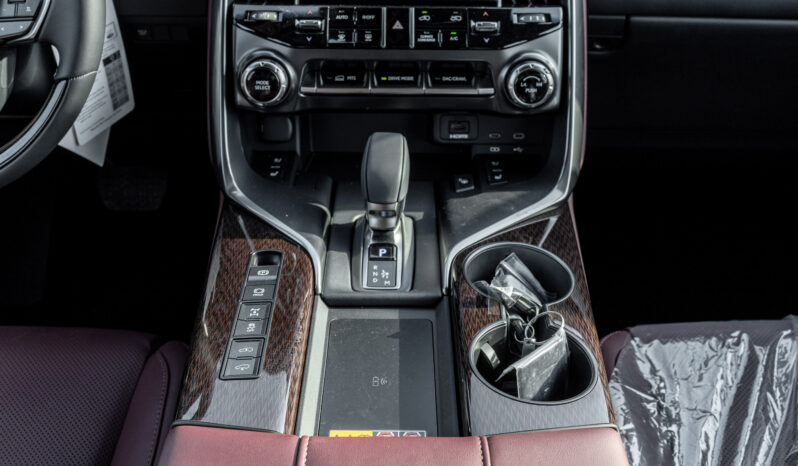 
								2026 Lexus LX700h Signature 3.5L AT Hybrid With Auto Parking full									