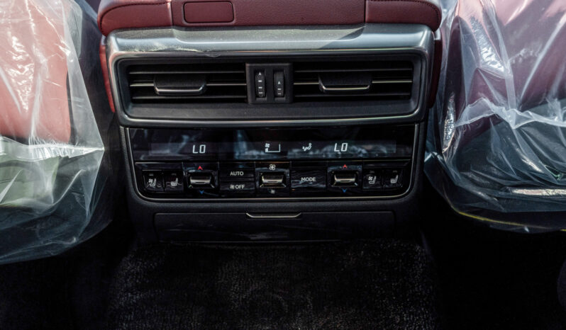 
								2026 Lexus LX700h Signature 3.5L AT Hybrid With Auto Parking full									
