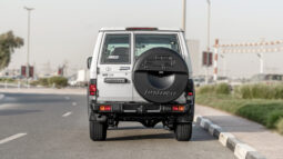 
										2025 Toyota Land Cruiser LC71 4.0L AT Petrol (White) Mid Option full									