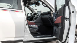 
										2025 Toyota Land Cruiser GR-Sport 3.5L AT Hybrid (White-Red) full									