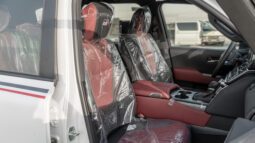 
										2025 Toyota Land Cruiser GR-Sport 3.5L AT Hybrid (White-Red) full									