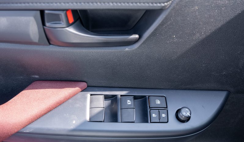 
2025 Toyota Hilux GL2 2.4L MT Diesel full									