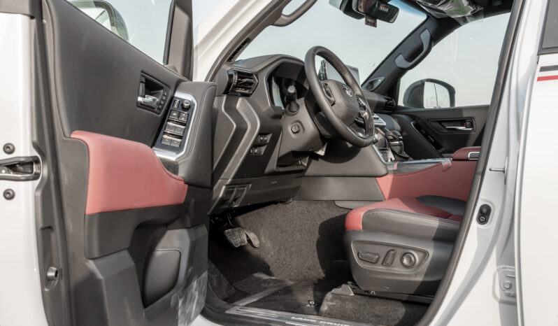 
								2025 Toyota Land Cruiser GR-Sport 3.5L AT Hybrid (White-Red) full									