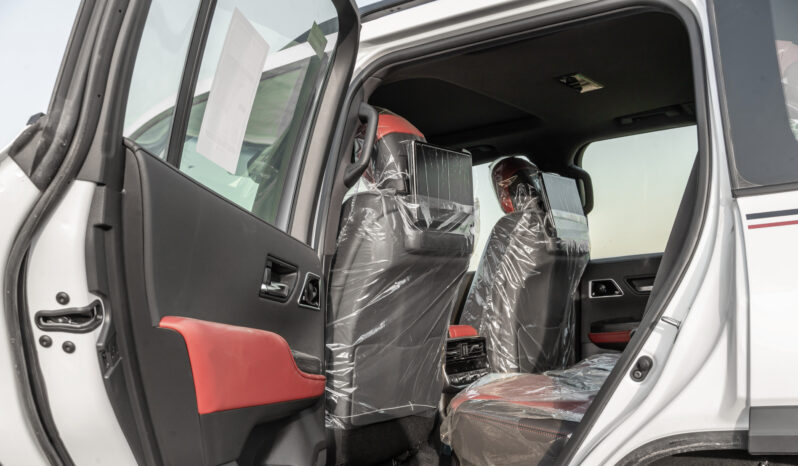 
								2025 Toyota Land Cruiser GR-Sport 3.5L AT Hybrid (White-Red) full									