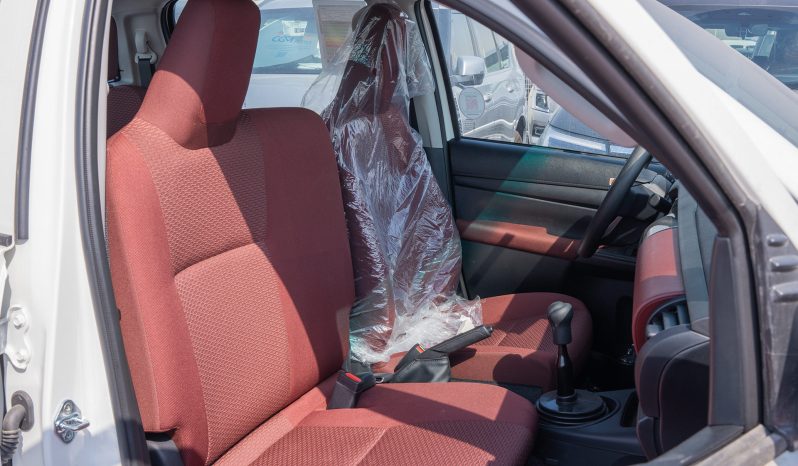 
2025 Toyota Hilux GL2 2.4L MT Diesel full									