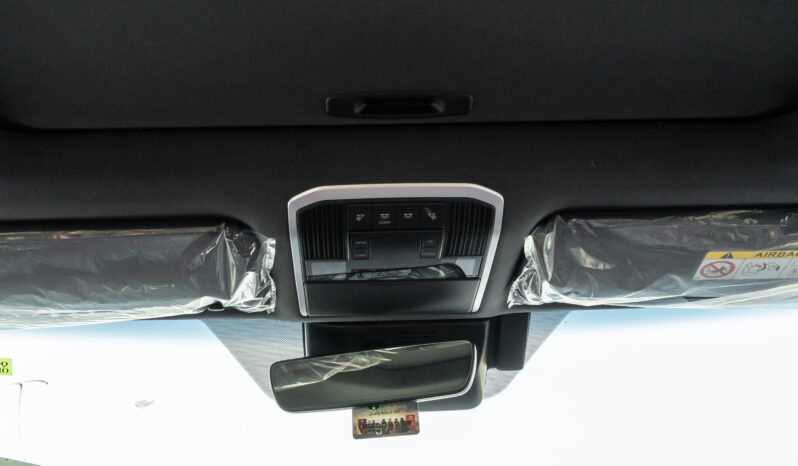 
								2025 Toyota Land Cruiser GR-Sport 3.5L AT Hybrid (White-Red) full									